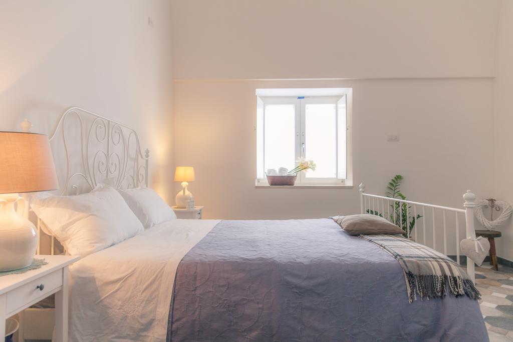 Marinella Suite Home Локоротондо Номер фото